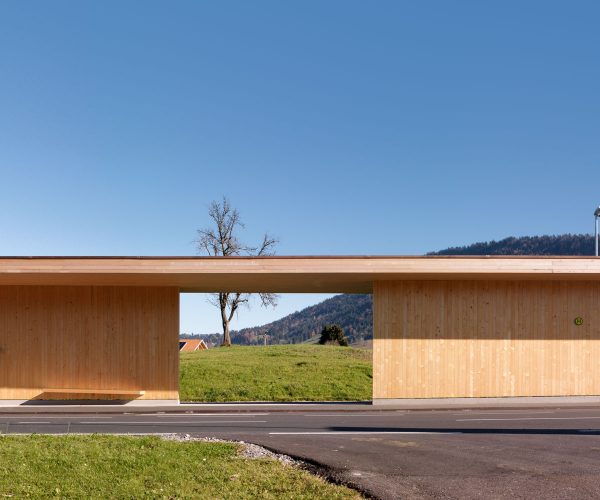 Bus Stop, Krumbach, Photo Adolf Bereuter