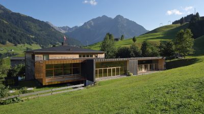 Naturhotel Chesa Valisa – Chalet Conversion, Hirschegg