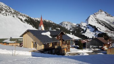 Owens "House Drexel", Warth