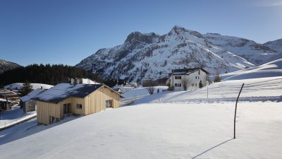 Owens "House Drexel", Warth