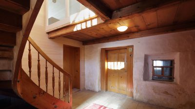 Owens "House Drexel", Warth