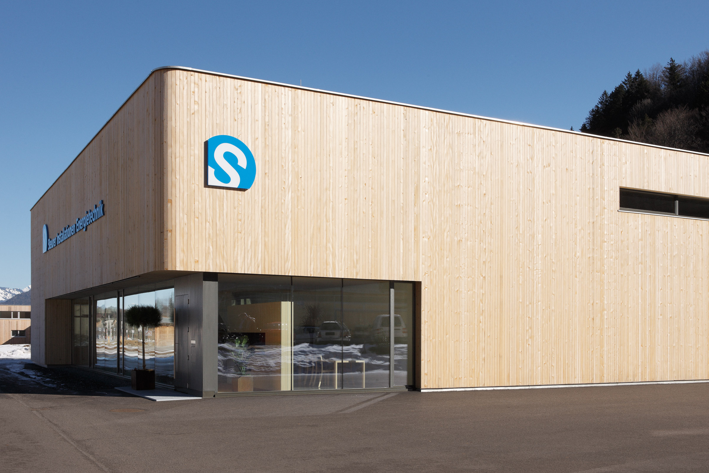 Steurer Installationen, Andelsbuch