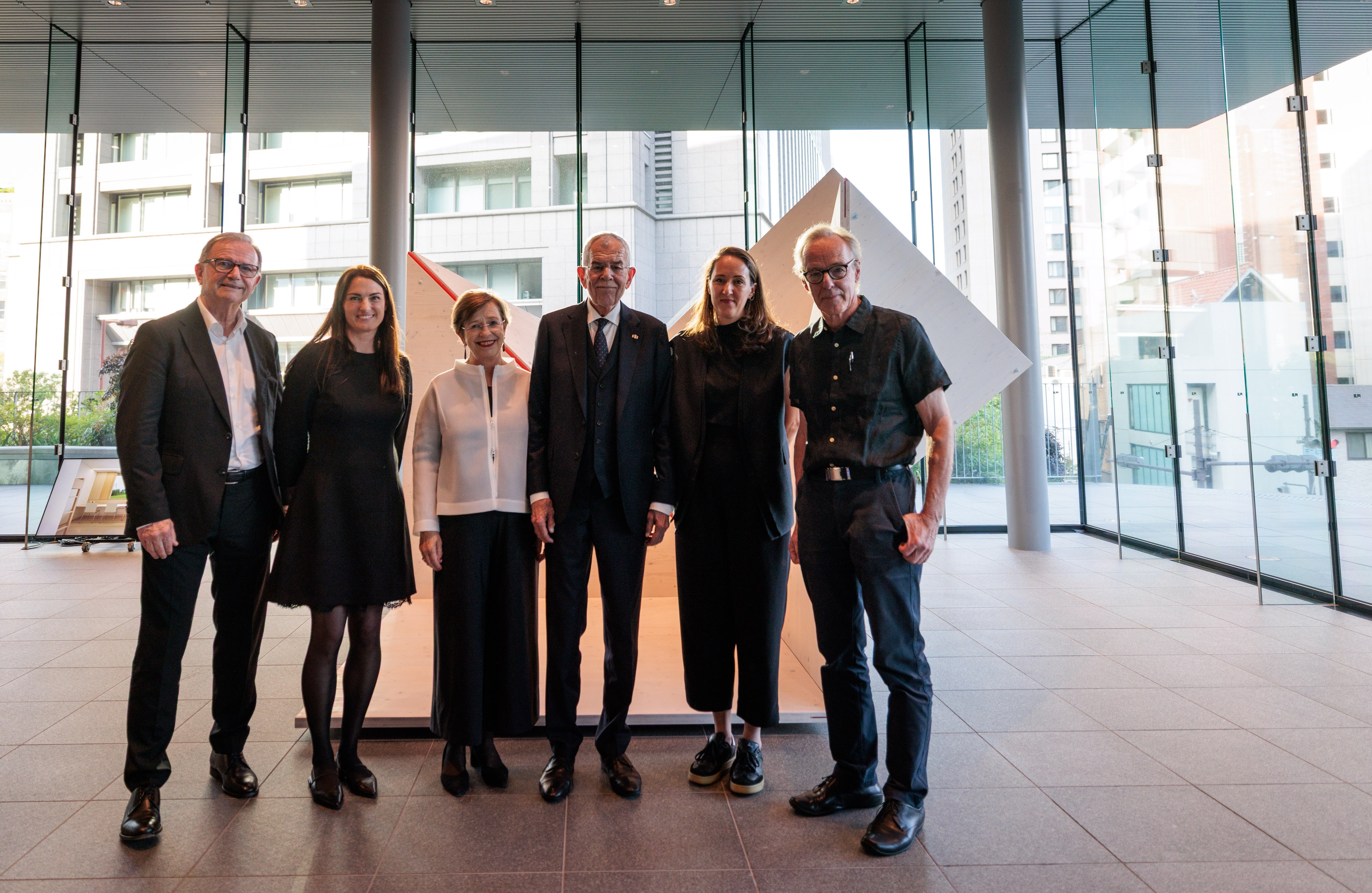 verywood Ausstellung, Besuch Bundespräsident Alexander Van der Bellen