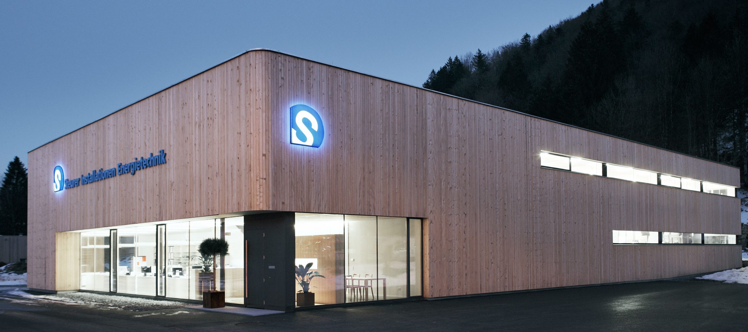 Steurer Installationen, Andelsbuch