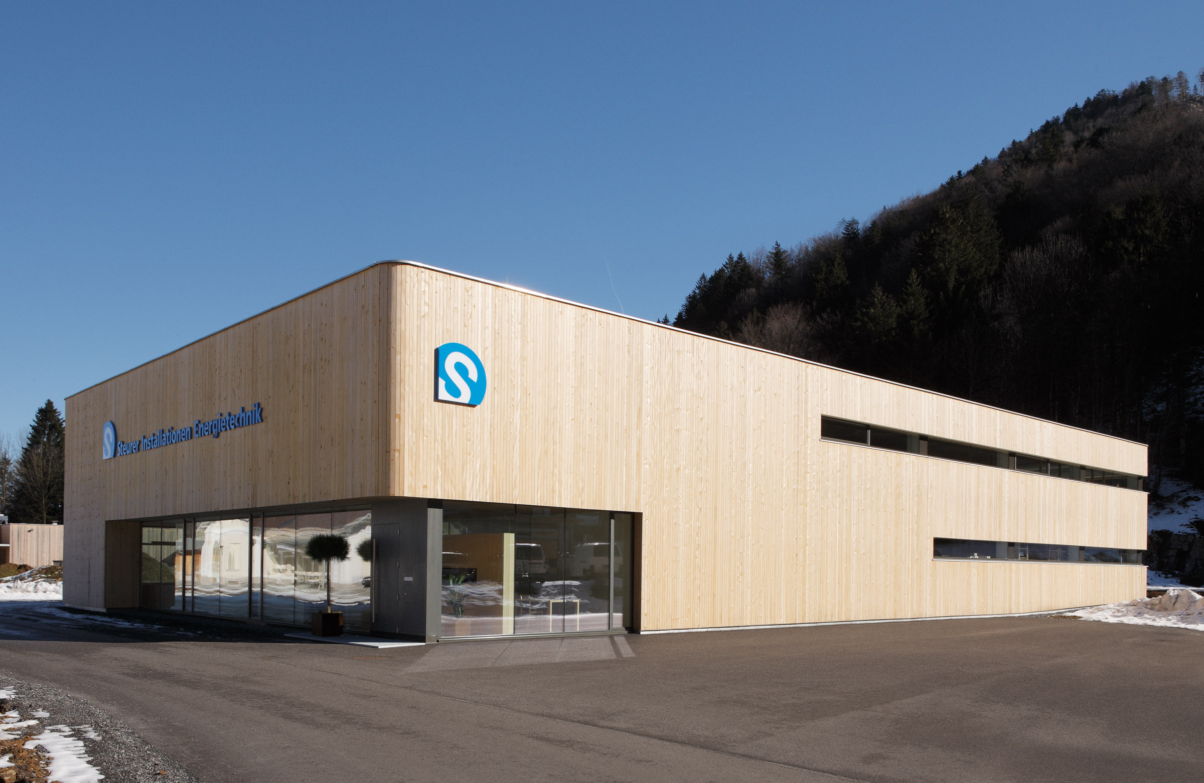 Steurer Installationen, Andelsbuch