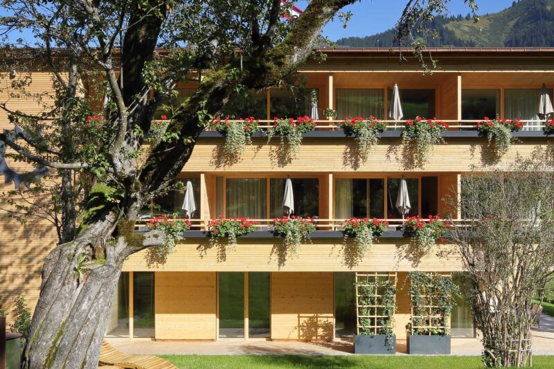 Naturhotel Chesa Valisa – Chalet Conversion, Hirschegg