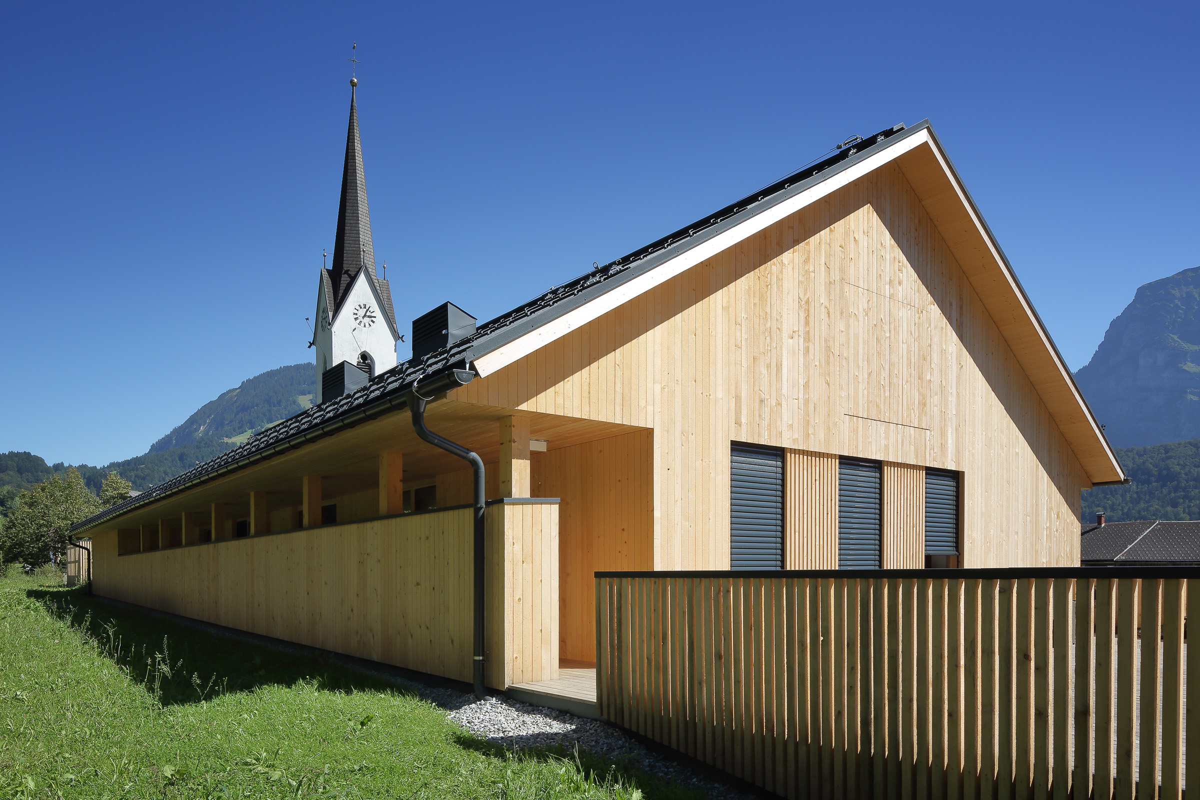 Convenience Store, Bizau