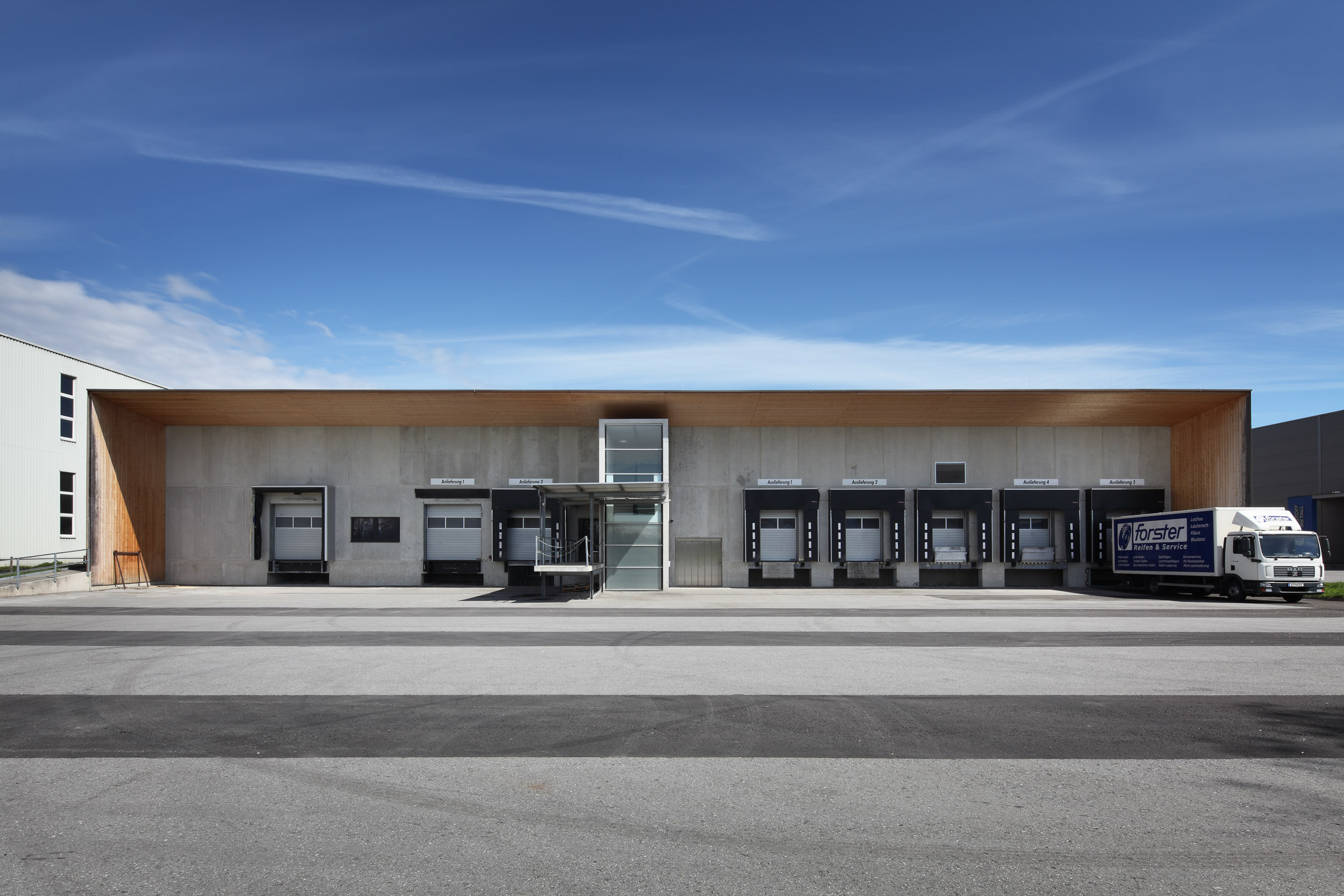 Forster Reifen, Lauterach