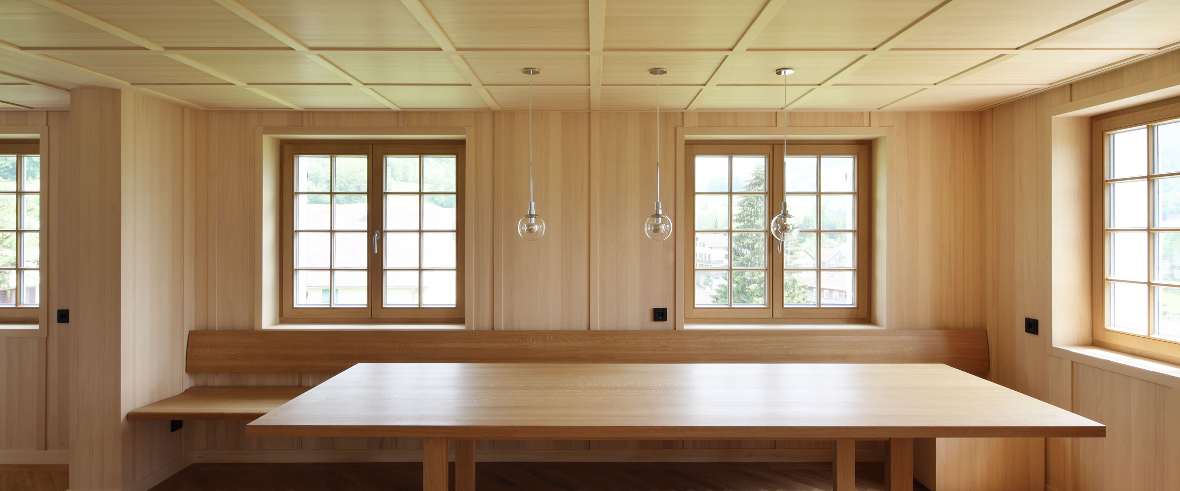 09_28-NAM-08.jpg--Cover